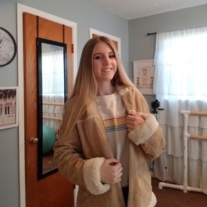 Winlit fuax fur coat:)